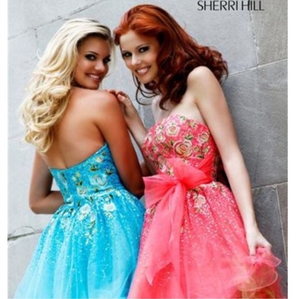 SHERRI HILL PROM DRESS SPRING  2010